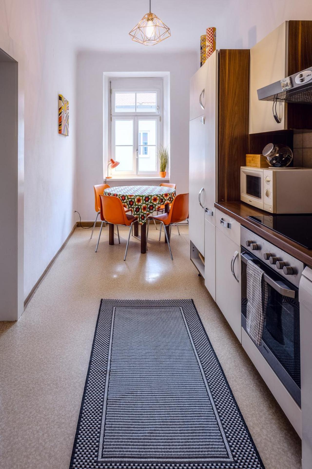 Sunny Citycenter Apartment - Graz Main Station Exterior photo